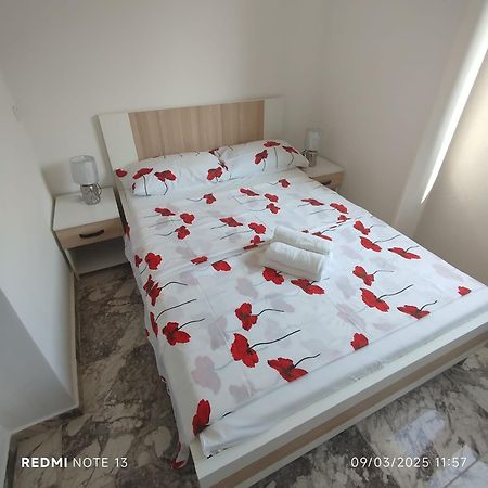 Melek Apartment เมดูลิน ภายนอก รูปภาพ