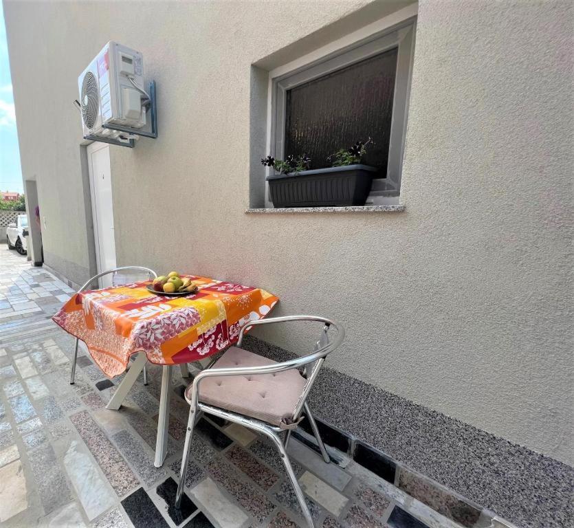 Melek Apartment เมดูลิน ภายนอก รูปภาพ