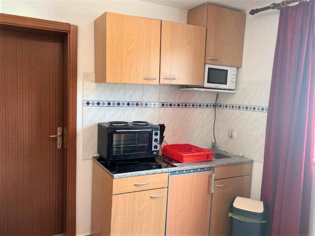 Melek Apartment เมดูลิน ภายนอก รูปภาพ