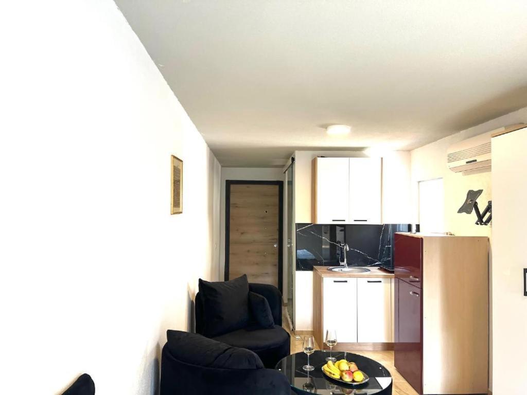 Melek Apartment เมดูลิน ภายนอก รูปภาพ