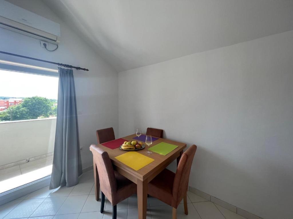 Melek Apartment เมดูลิน ภายนอก รูปภาพ