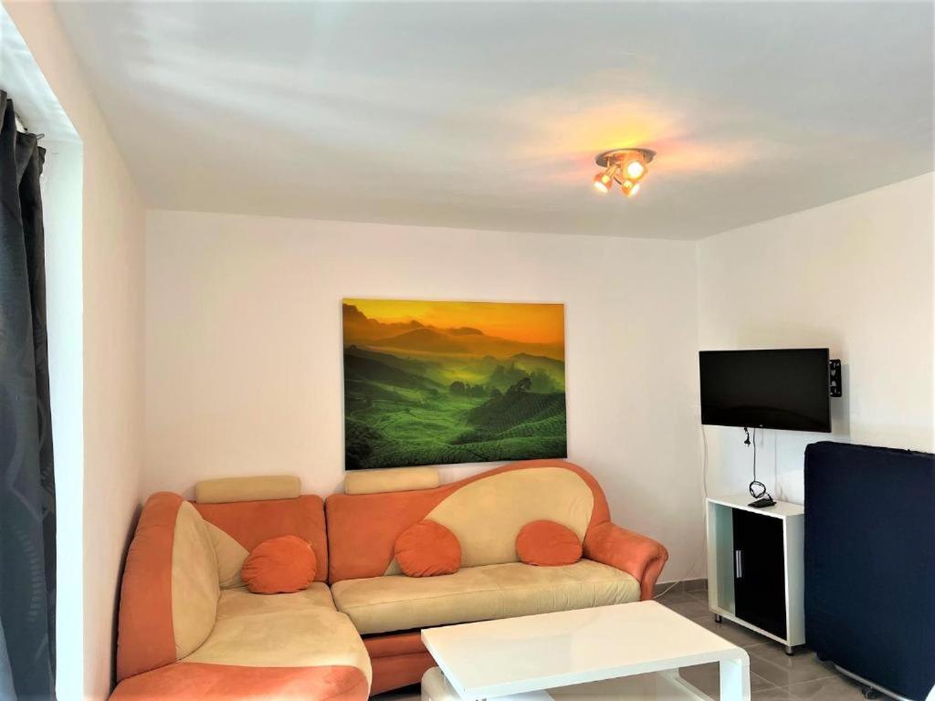 Melek Apartment เมดูลิน ภายนอก รูปภาพ