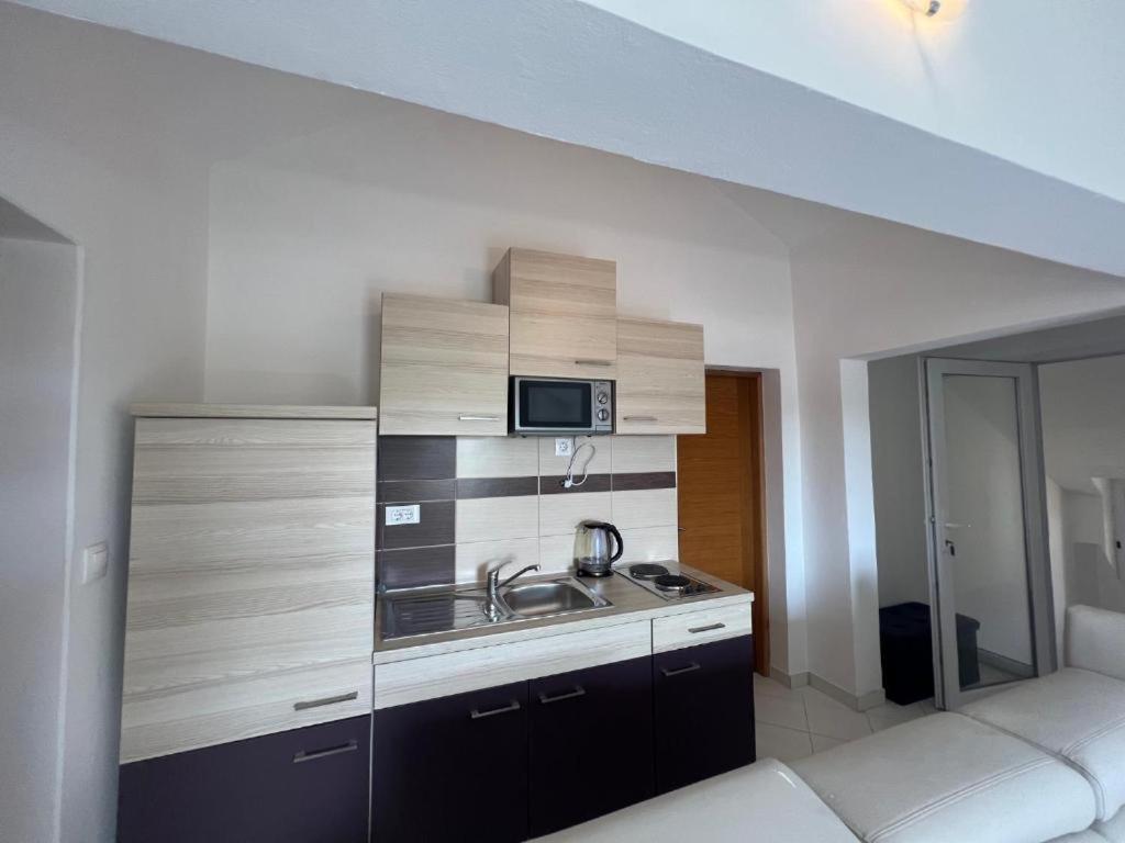 Melek Apartment เมดูลิน ภายนอก รูปภาพ