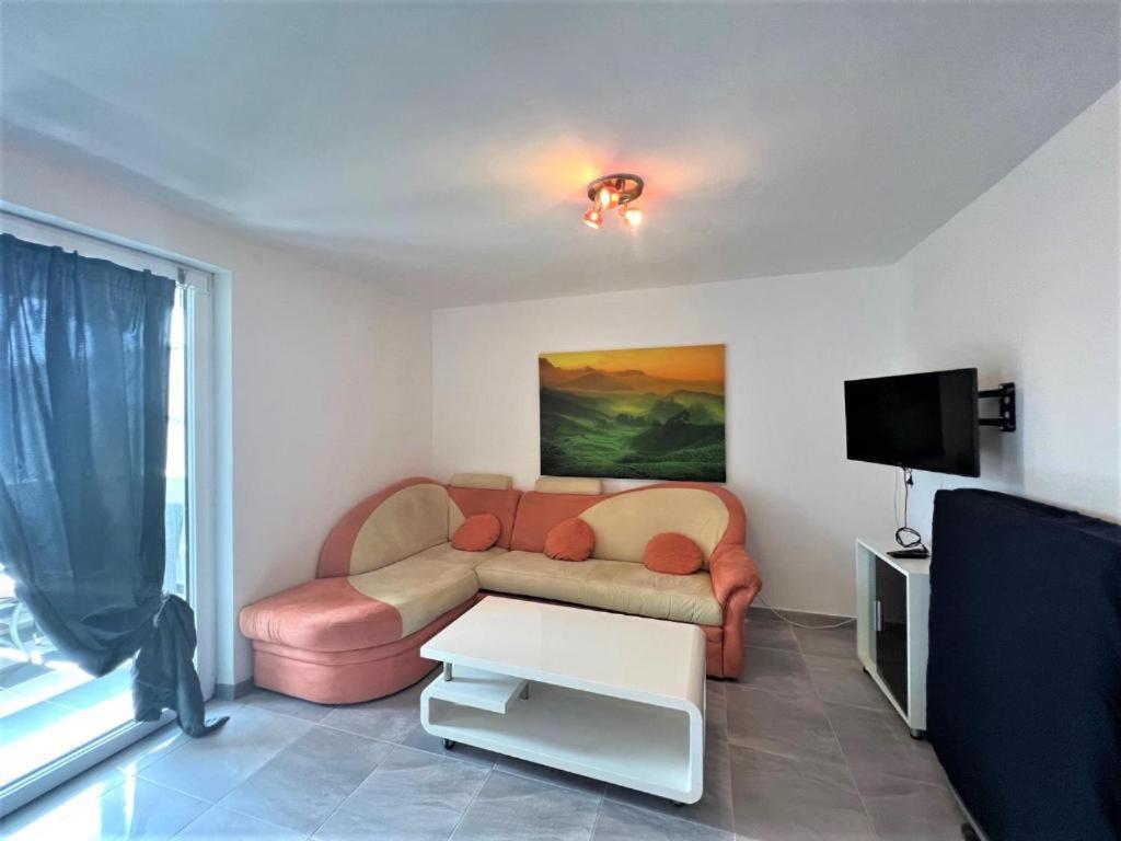 Melek Apartment เมดูลิน ภายนอก รูปภาพ