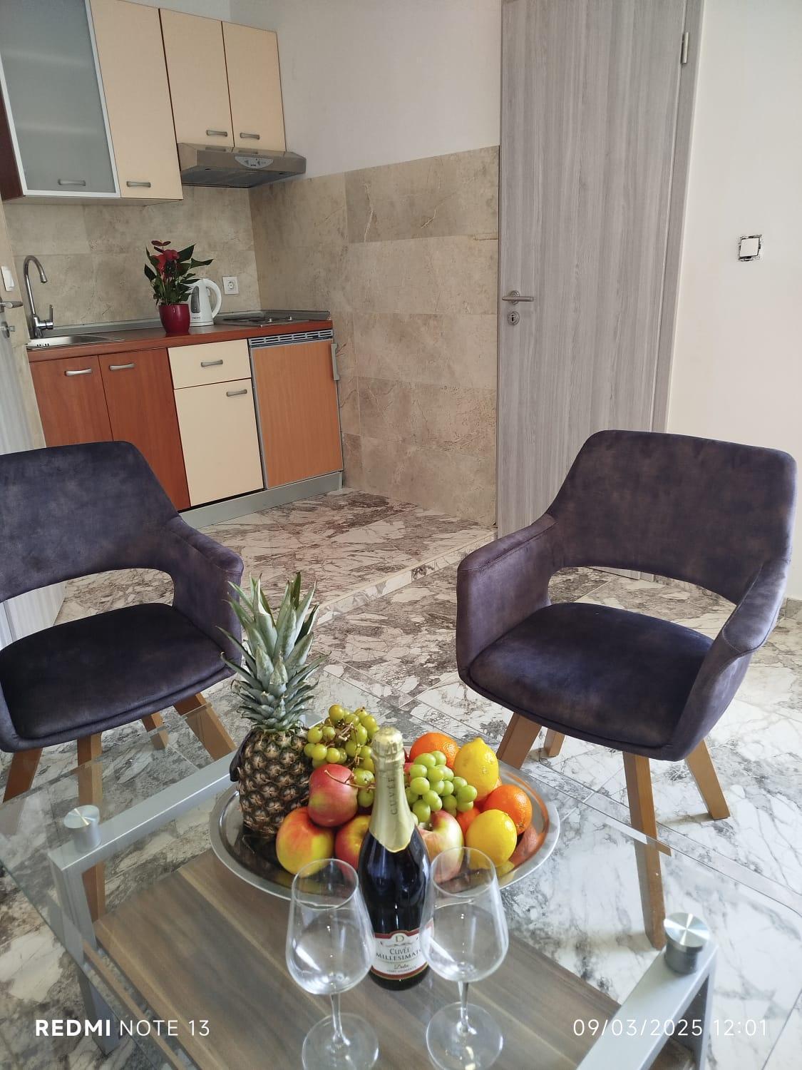 Melek Apartment เมดูลิน ภายนอก รูปภาพ