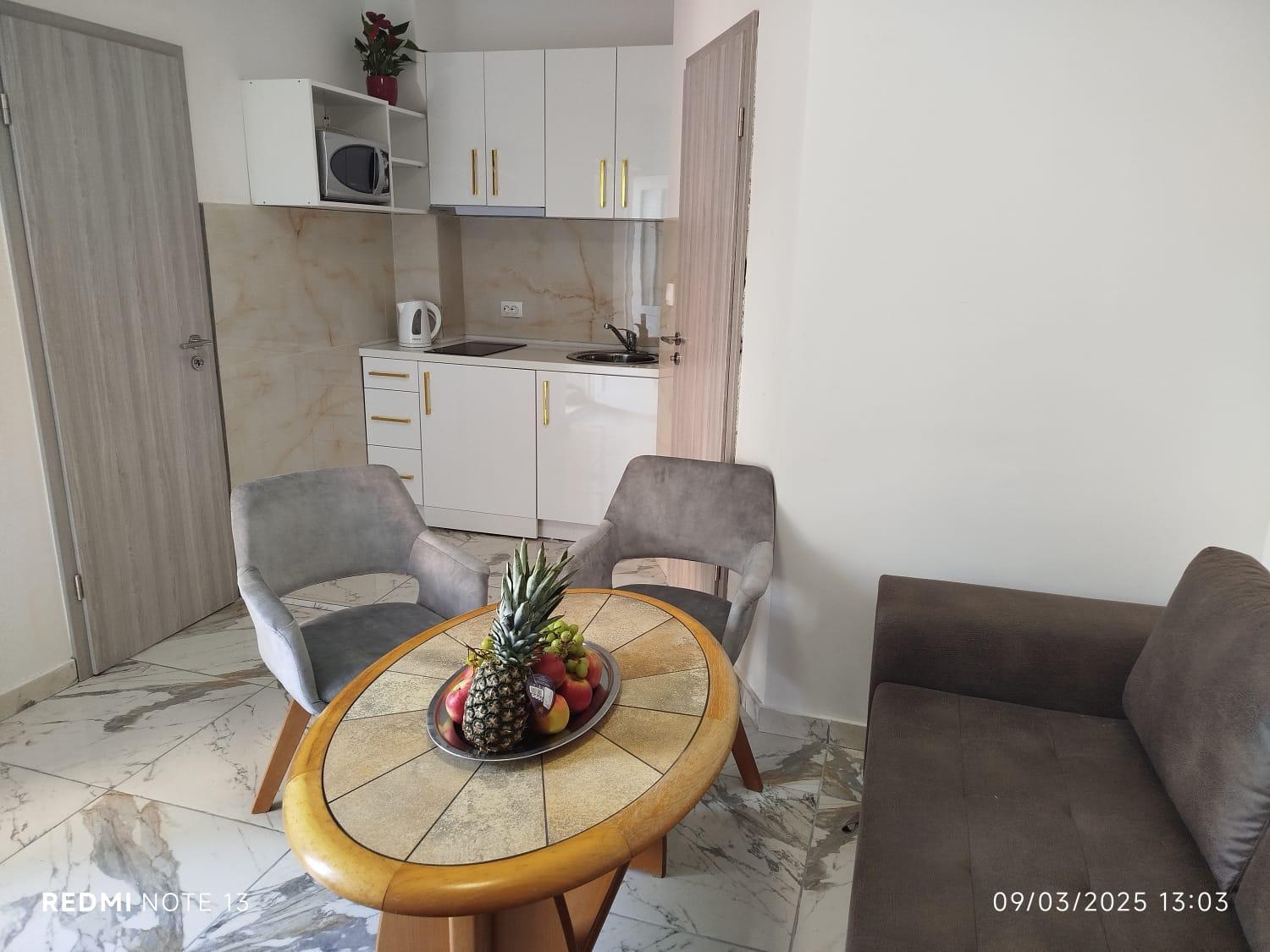 Melek Apartment เมดูลิน ภายนอก รูปภาพ